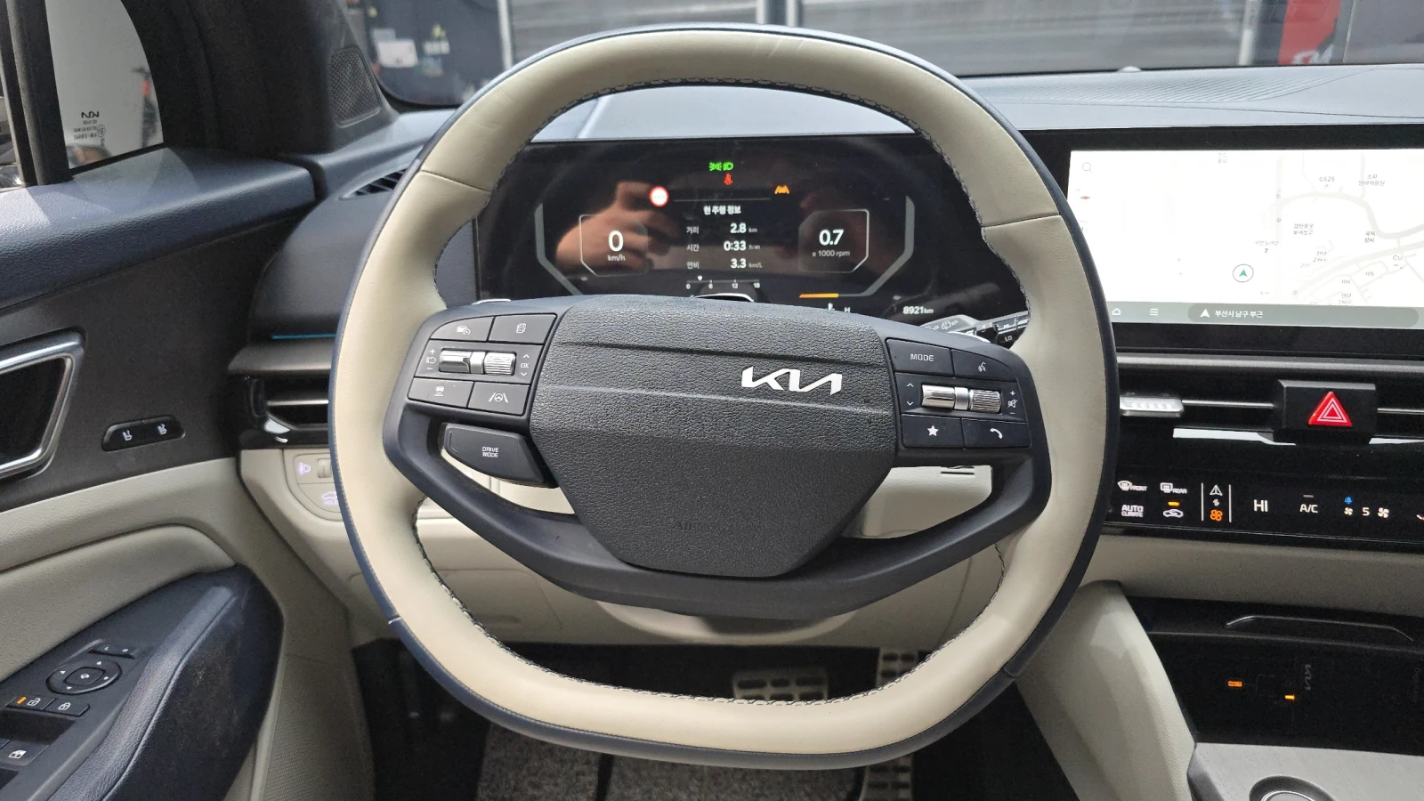 Kia Sportage ОБДУХВАНЕ * HEADS UP * 360 * , снимка 12 - Автомобили и джипове - 54306476