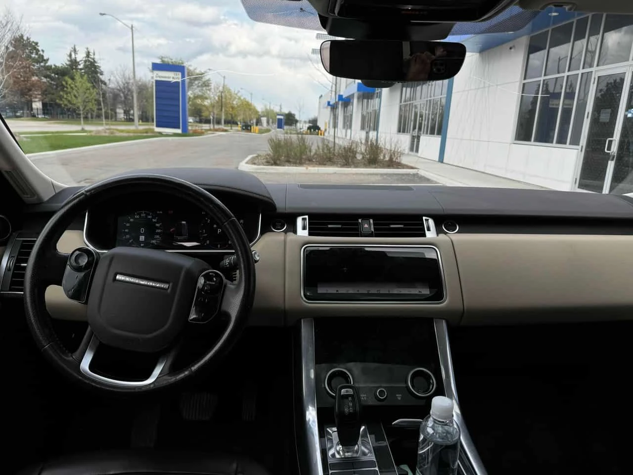 Land Rover Range Rover Sport * HSE * PANO * NAVI * ЛИЦЕНЗИРАН ДИЛЪР, снимка 9 - Автомобили и джипове - 54502262