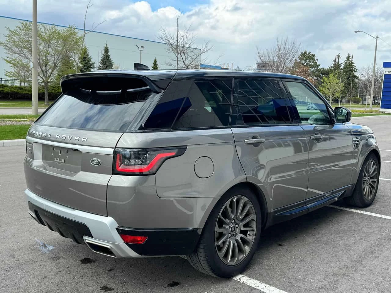 Land Rover Range Rover Sport * HSE * PANO * NAVI * ЛИЦЕНЗИРАН ДИЛЪР, снимка 14 - Автомобили и джипове - 54502262