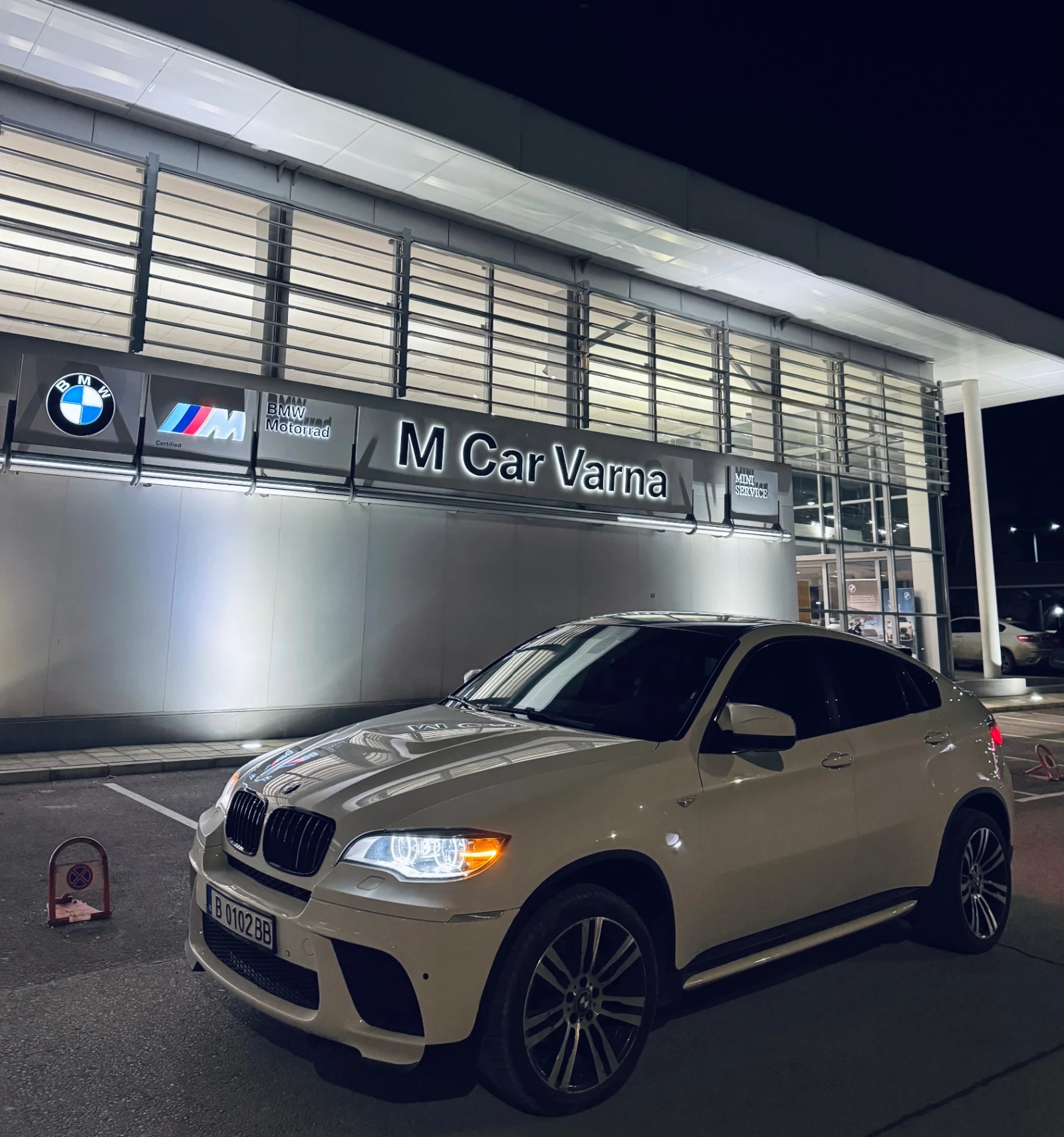BMW X6 40D M-PERFORMANCE , снимка 16 - Автомобили и джипове - 54873778