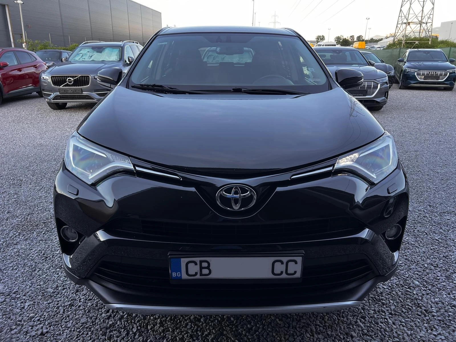 Toyota Rav4 Limited Facelift 2.0i 4x4 Регистриран Обслужен, снимка 6 - Автомобили и джипове - 54976834