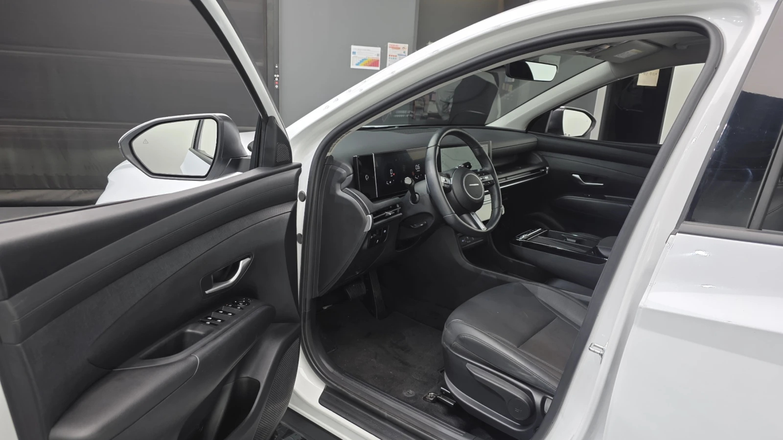 Hyundai Tucson 2024* 4X4* 19075 KM* ДИСТРОНИК* ОБДУХ* КРАЙНА ЦЕНА, снимка 8 - Автомобили и джипове - 55041772