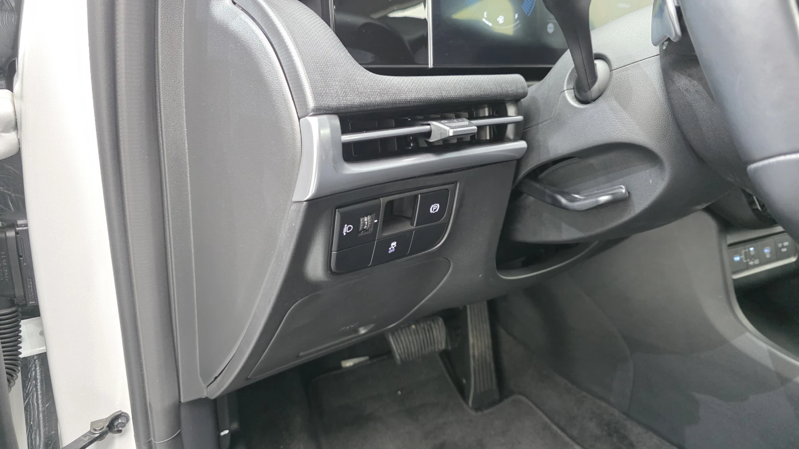 Hyundai Tucson 2024* 4X4* 19075 KM* ДИСТРОНИК* ОБДУХ* КРАЙНА ЦЕНА, снимка 10 - Автомобили и джипове - 55041772