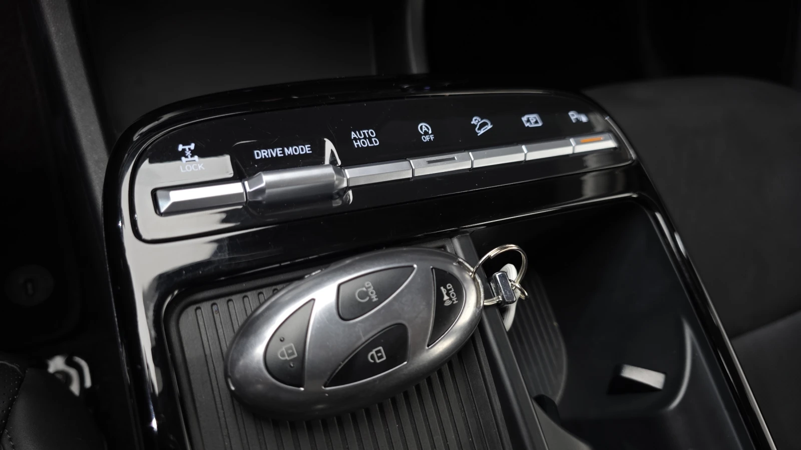 Hyundai Tucson 2024* 4X4* 19075 KM* ДИСТРОНИК* ОБДУХ* КРАЙНА ЦЕНА, снимка 9 - Автомобили и джипове - 55041772