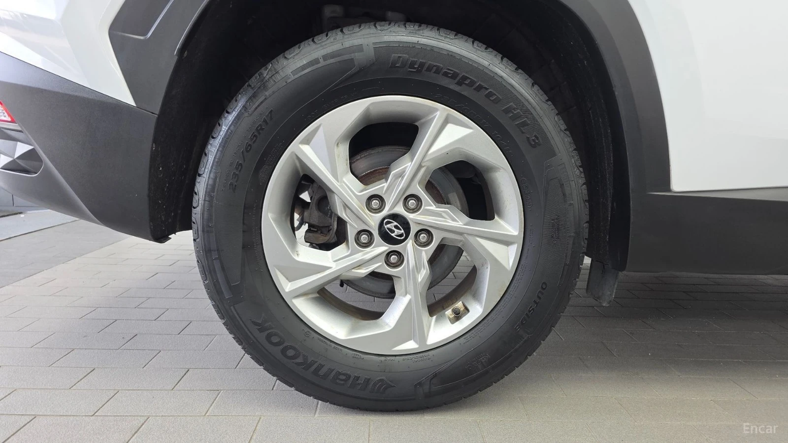 Hyundai Tucson Modern* ДИСТРОНИК* ПОДГРЕВ* ОБДУХВАНЕ* КАМЕРА* , снимка 16 - Автомобили и джипове - 55492346