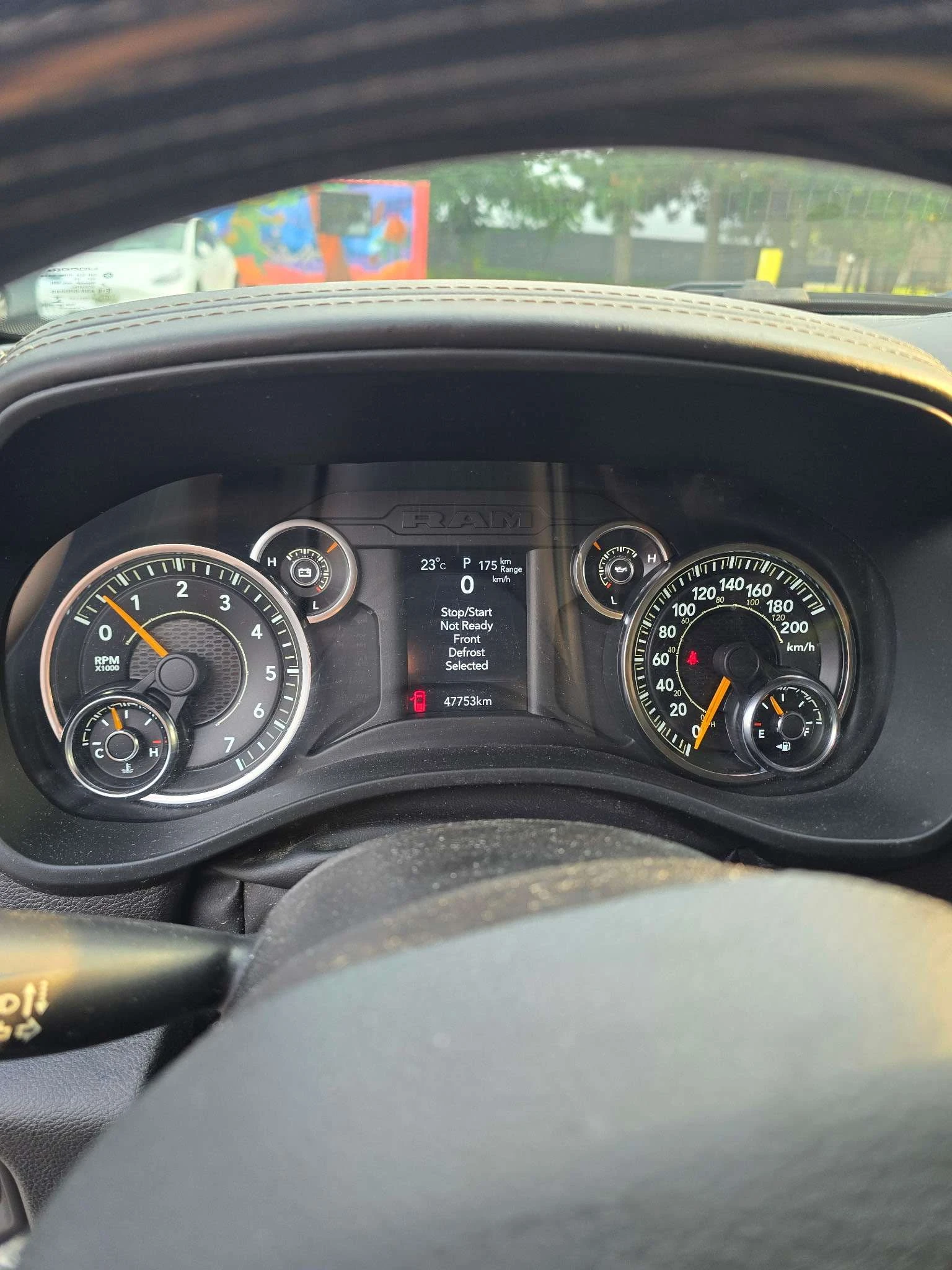 Dodge RAM 1500 Tradesman 4x4, АВТОКРЕДИТ, снимка 14 - Автомобили и джипове - 55963029