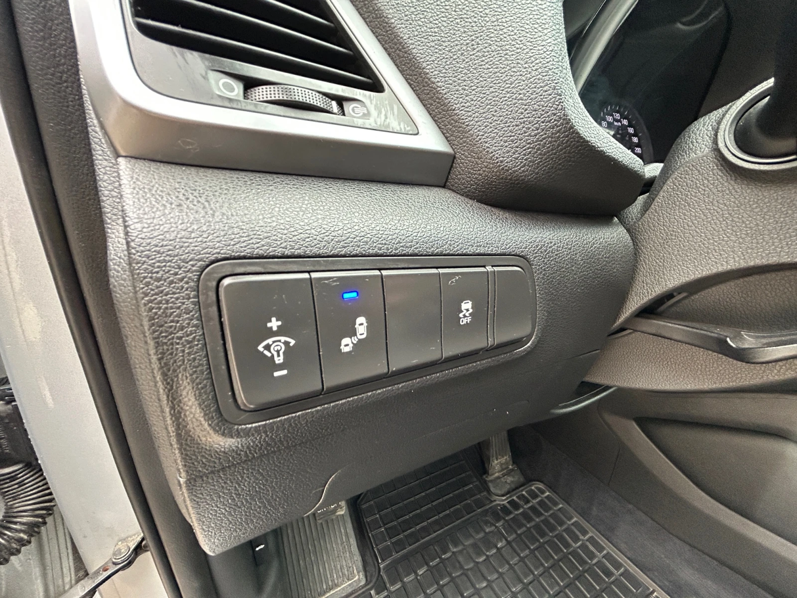 Hyundai Tucson 1.6T/4x4/Автомат, снимка 13 - Автомобили и джипове - 56042006
