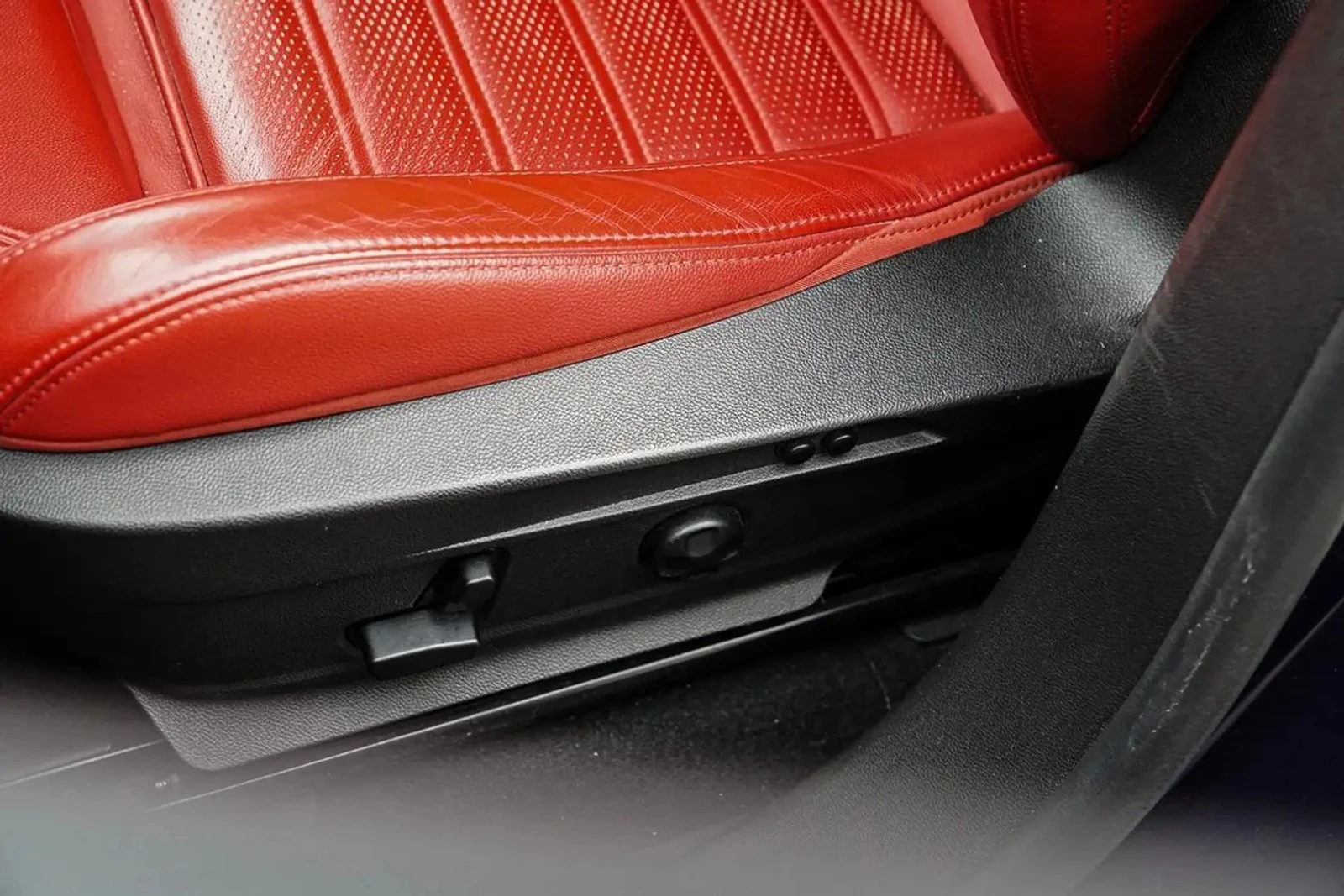 Alfa Romeo Stelvio | AWD| HARMAN KARDON| BSM| NAVI| PANO| RED INT, снимка 9 - Автомобили и джипове - 56129647