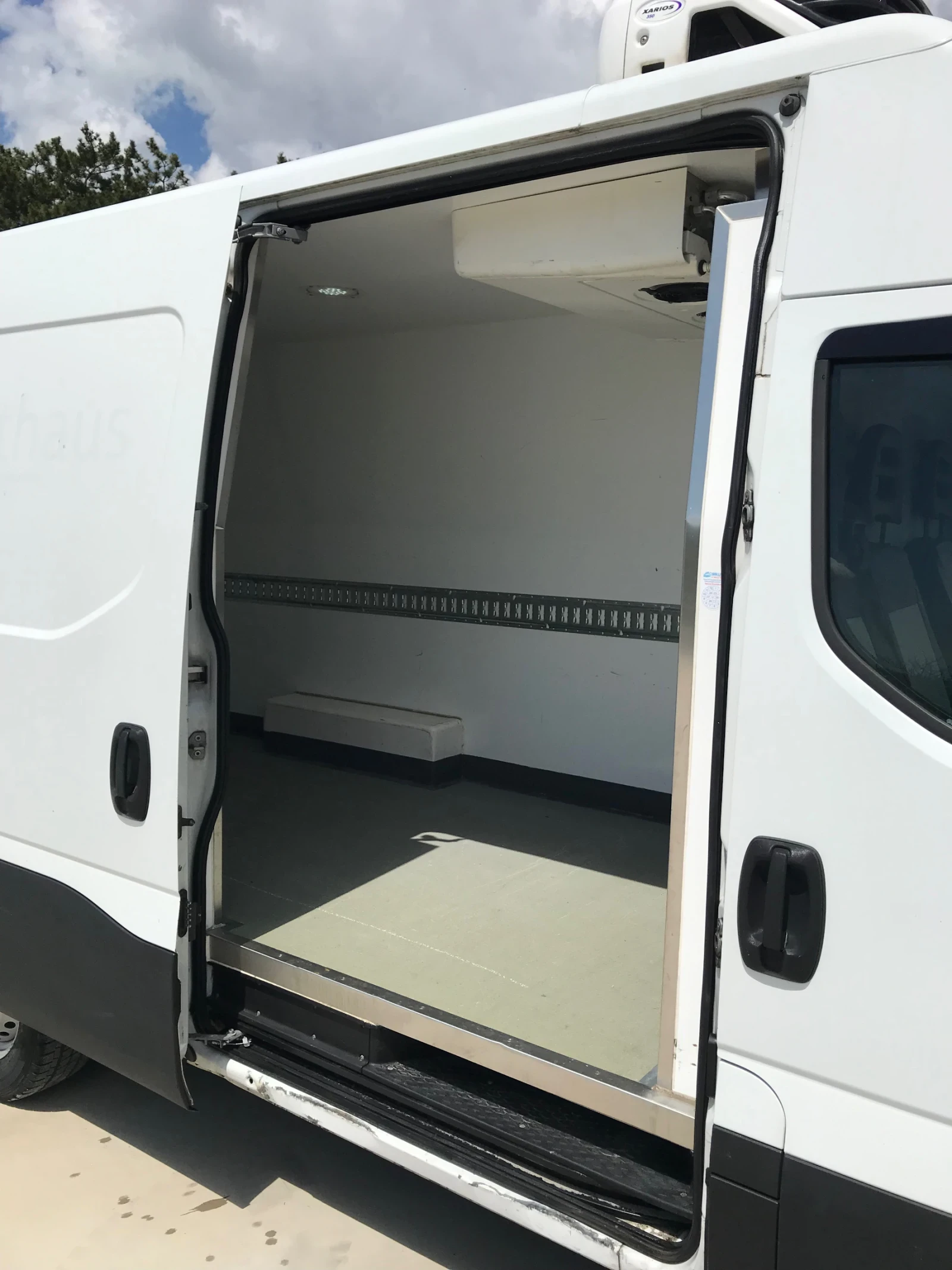 Iveco Daily 35-130 хладилен  - изображение 9