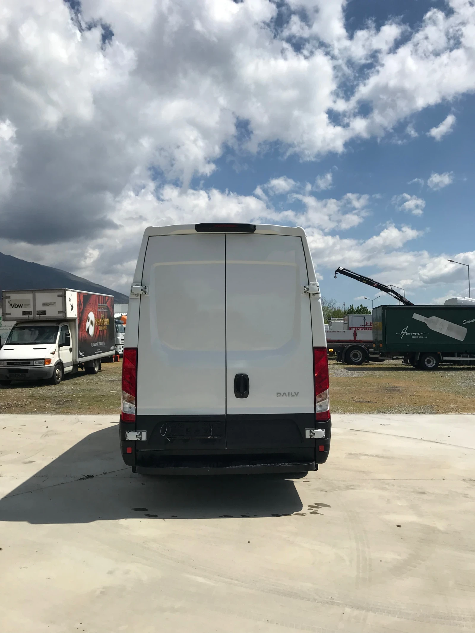 Iveco Daily 35-130 хладилен  - изображение 6