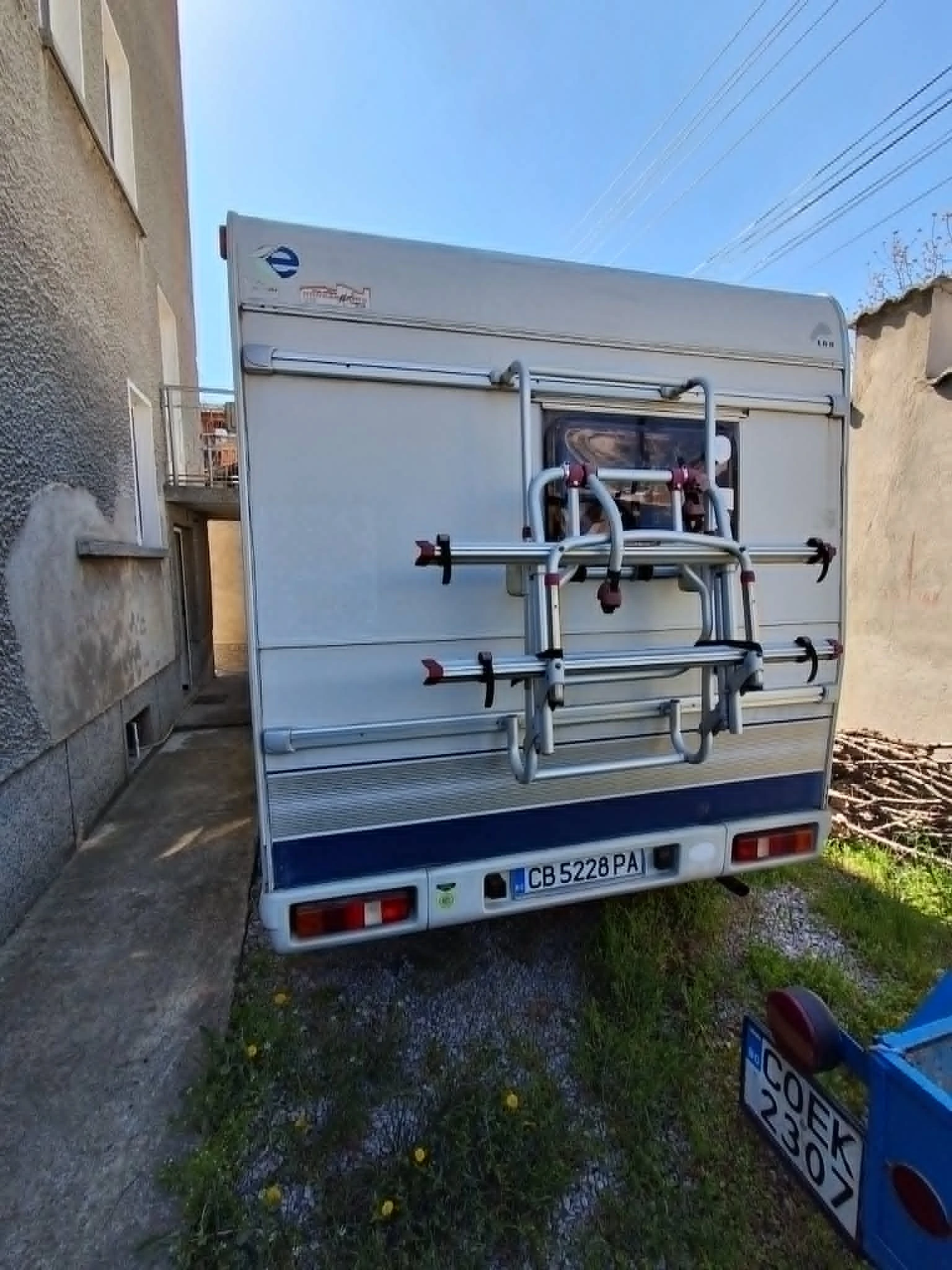 Кемпер Ford Транзит 120, снимка 2 - Каравани и кемпери - 54040867