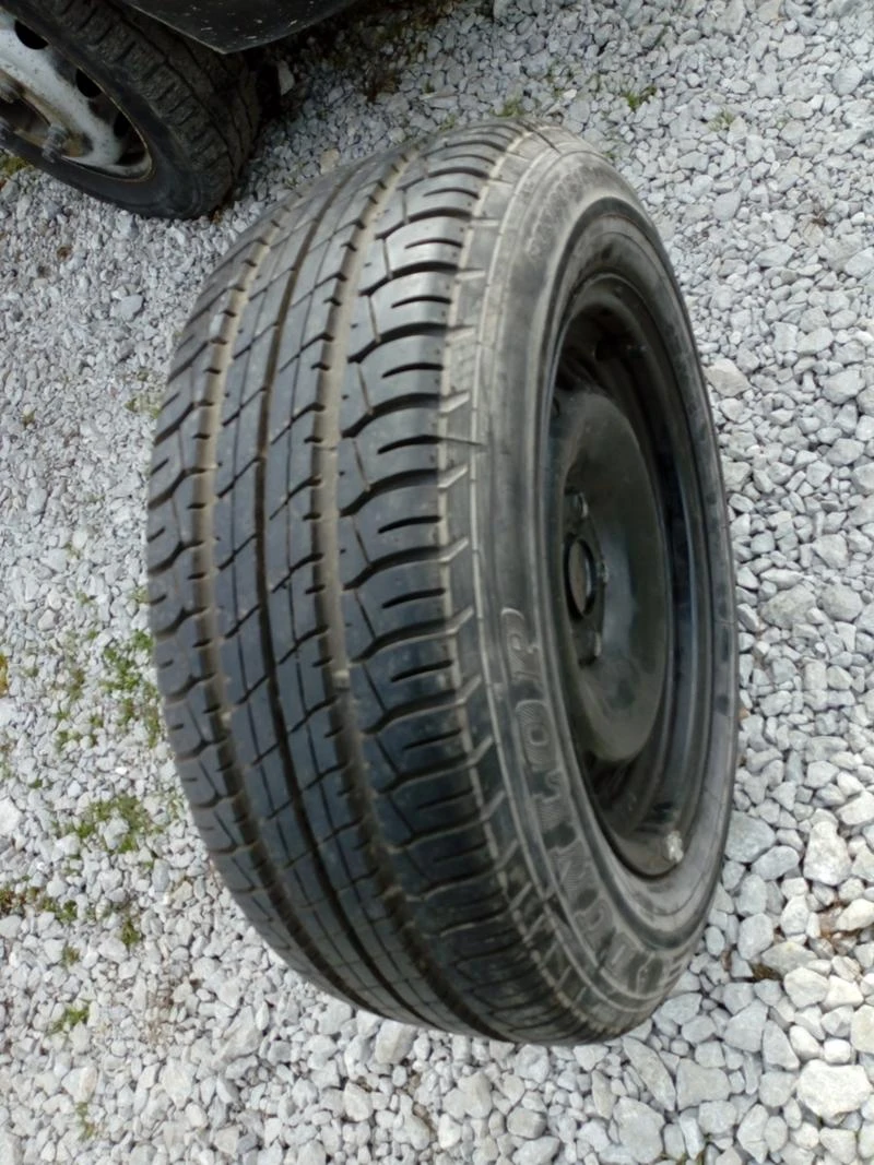 Гуми Летни 205/60R15, снимка 3 - Гуми и джанти - 31942039