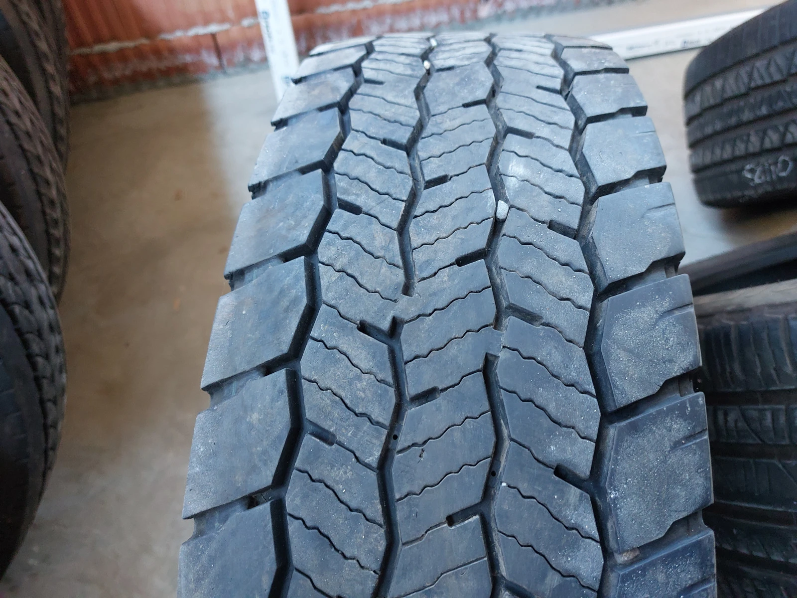 ���� 215/75R17.5 | Mobile.bg � ����������� 2