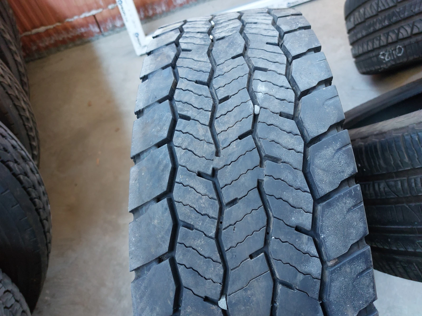 ���� 215/75R17.5 | Mobile.bg � ����������� 1