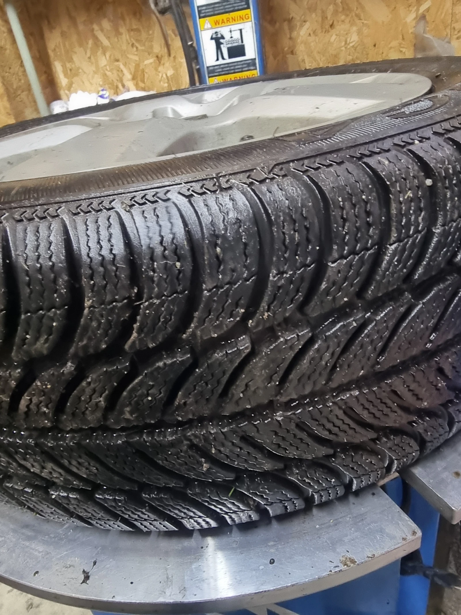���� � ������ 205/55R16 | Mobile.bg � ����������� 2