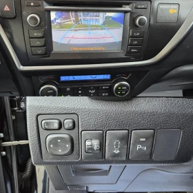 Toyota Auris 1.8 HYBRID/99ps-PANORAMA-FULL - 17900 лв. - 19455481 16
