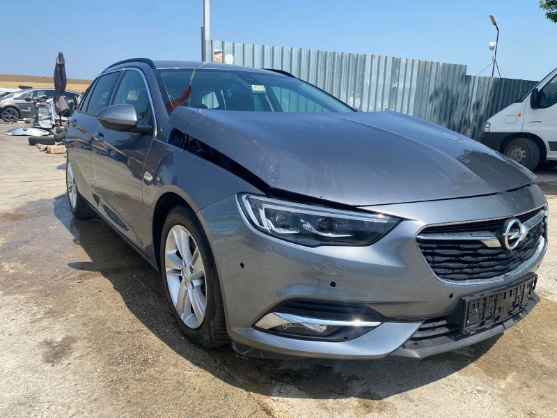 Opel Insignia 1.6 CDTI, снимка 1 - Автомобили и джипове - 41481947