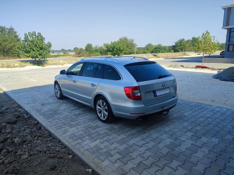 Skoda Superb 2.0куб. 140к., снимка 4 - Автомобили и джипове - 47791430