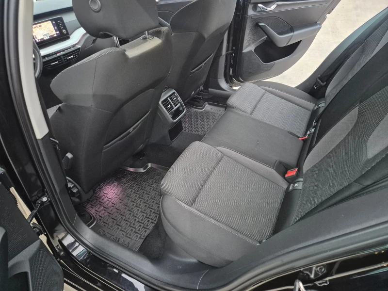 Skoda Octavia С-Гаранция-2.0-A/T-150кс, снимка 12 - Автомобили и джипове - 52323111