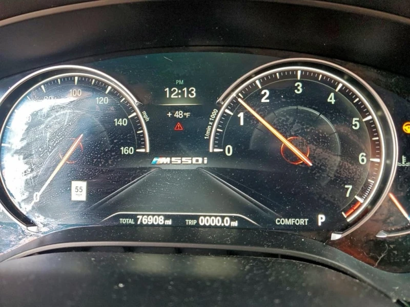 BMW 550 * M550XI * * CARFAX * БЕЗ ПЪРВОНАЧАЛНА ВНОСКА, снимка 9 - Автомобили и джипове - 52726782