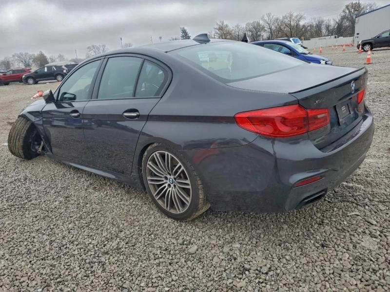 BMW 550 * M550XI * * CARFAX * БЕЗ ПЪРВОНАЧАЛНА ВНОСКА, снимка 2 - Автомобили и джипове - 52726782