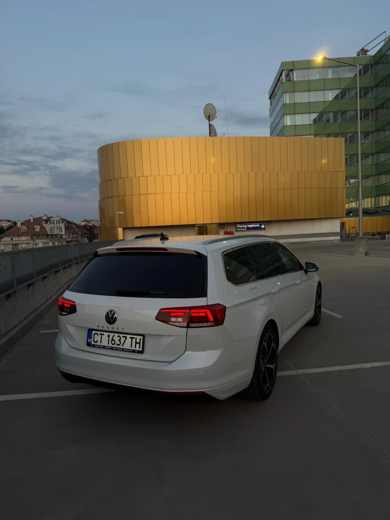 VW Passat DIGITAL, снимка 4 - Автомобили и джипове - 53001051