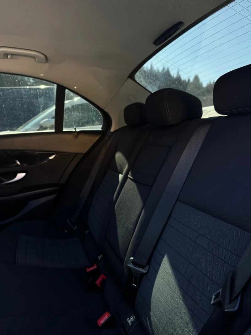 Mercedes-Benz C 180, снимка 11 - Автомобили и джипове - 53132139