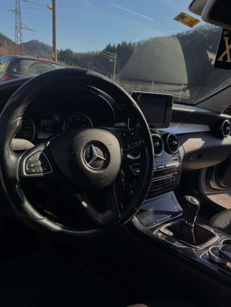 Mercedes-Benz C 180, снимка 4 - Автомобили и джипове - 53132139