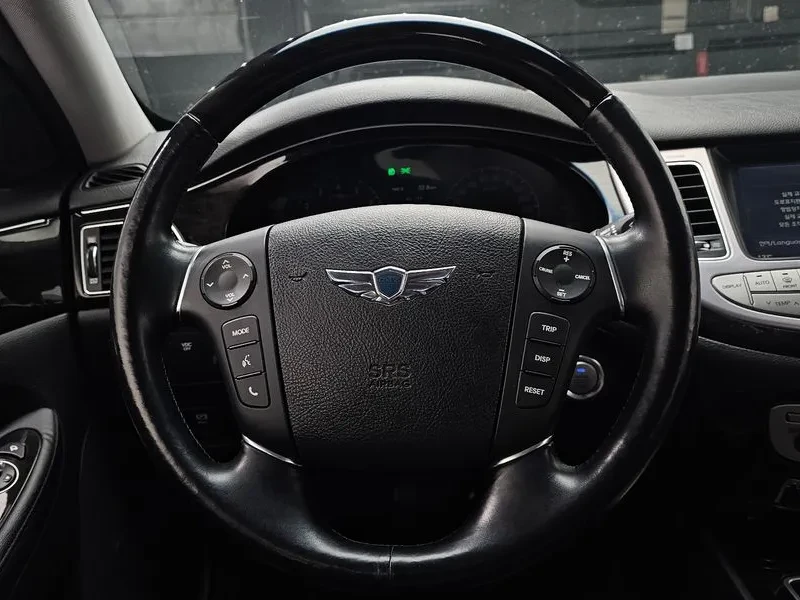 Hyundai Genesis 3.3, снимка 14 - Автомобили и джипове - 54618148