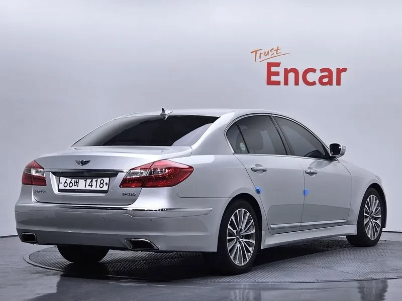 Hyundai Genesis 3.3, снимка 2 - Автомобили и джипове - 54618148