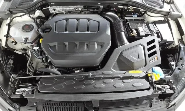 VW Golf GTI * DISTRONIC * ШИБИДАХ * , снимка 9 - Автомобили и джипове - 55393717