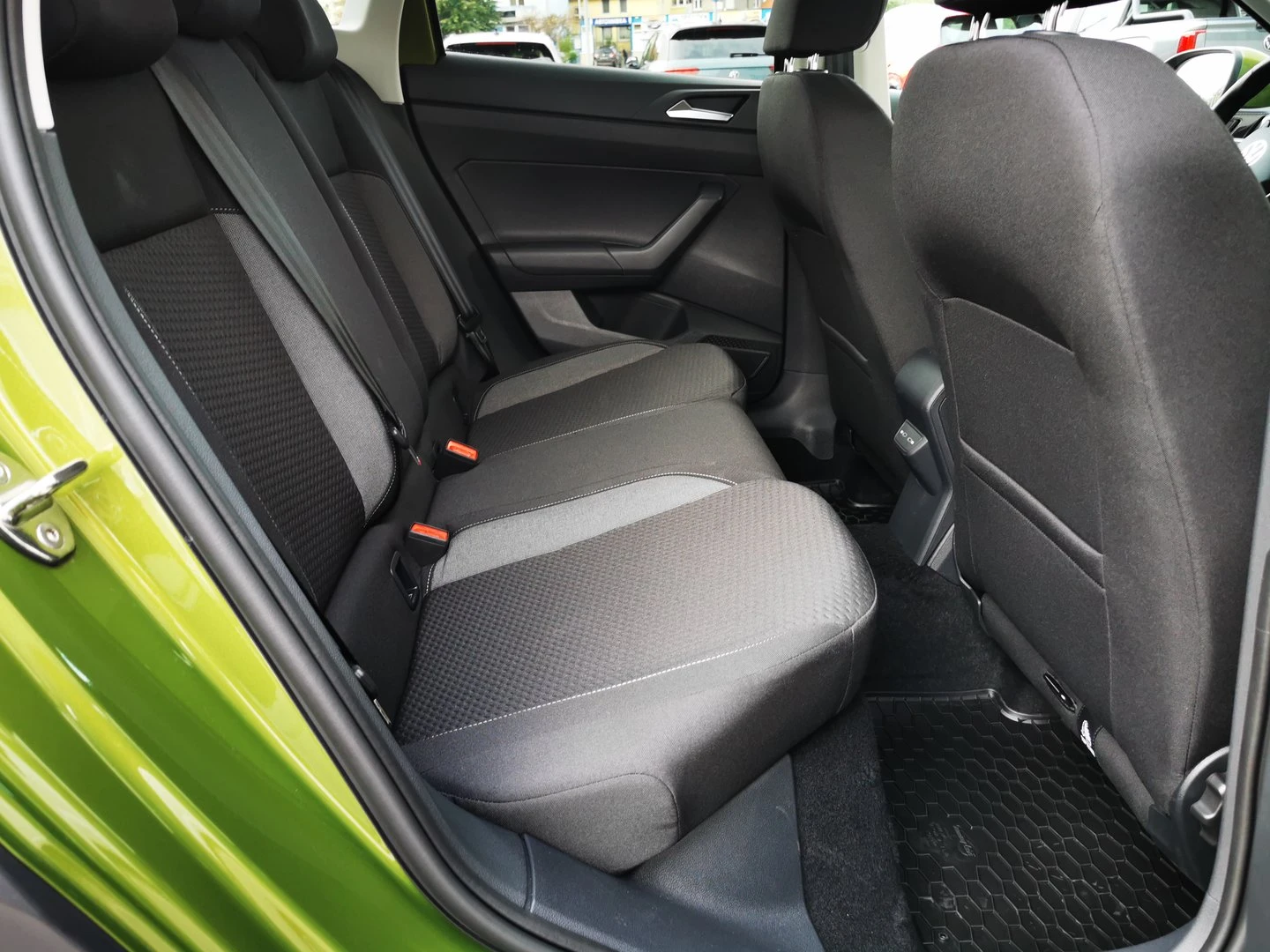 VW Taigo 1.0 LIFE DSG 85kw | Mobile.bg � ����������� 8