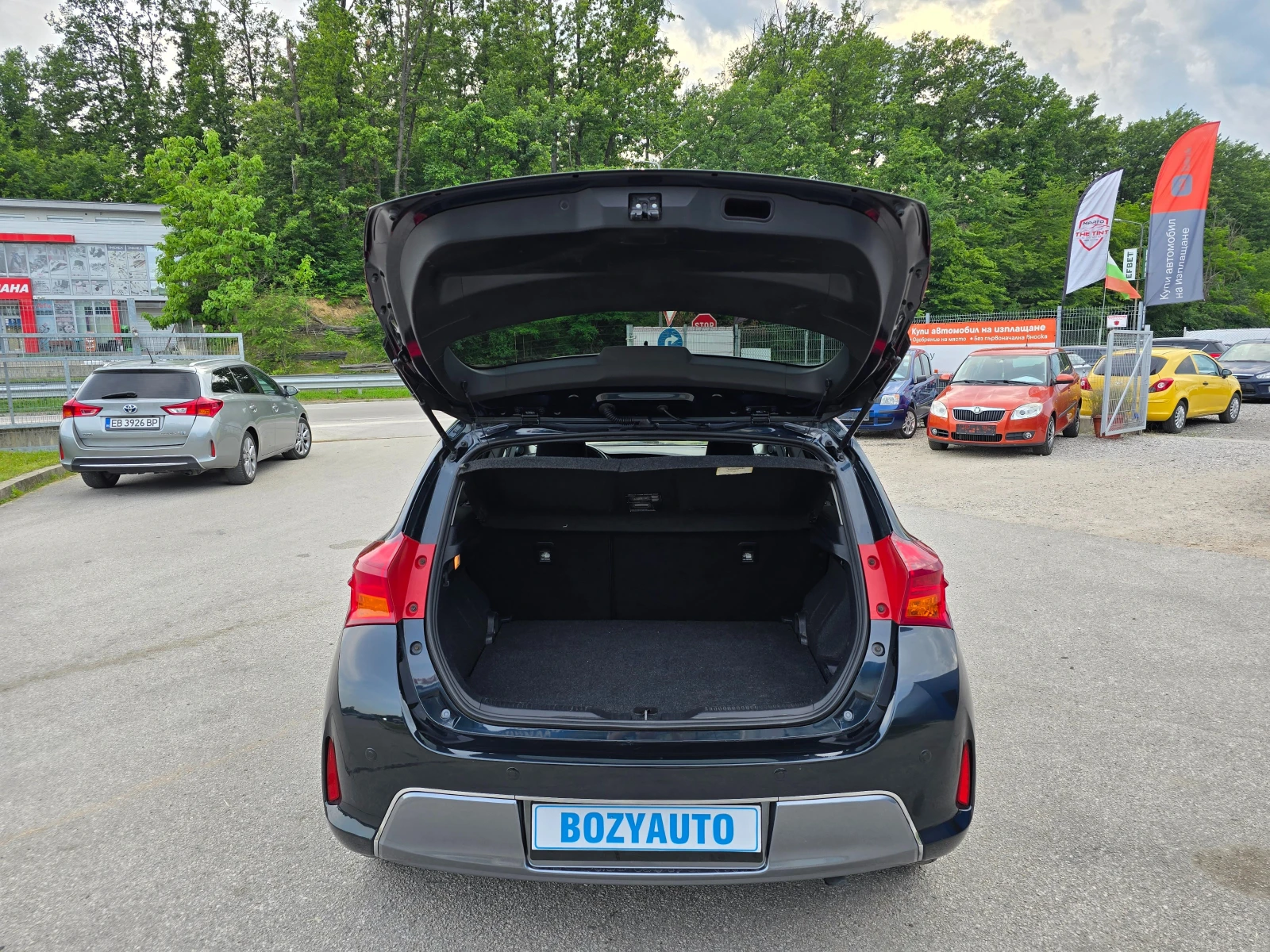 Toyota Auris 1.8 HYBRID/99ps-PANORAMA-FULL | Mobile.bg — изображение 11