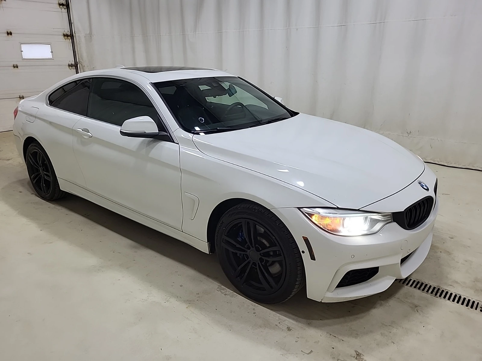 BMW 435 xDrive * ЦЕНА ДО БЪЛГАРИЯ * (CARFAX) - изображение 2