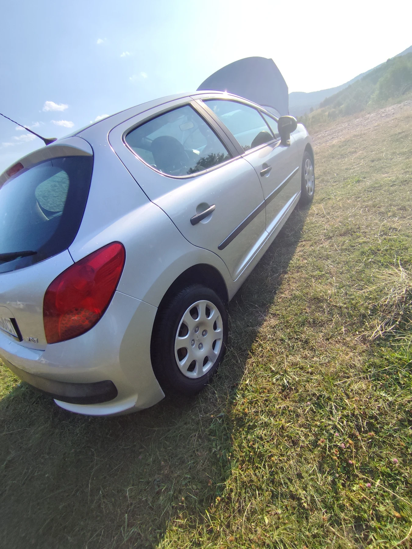 Peugeot 207 1.4i - изображение 8