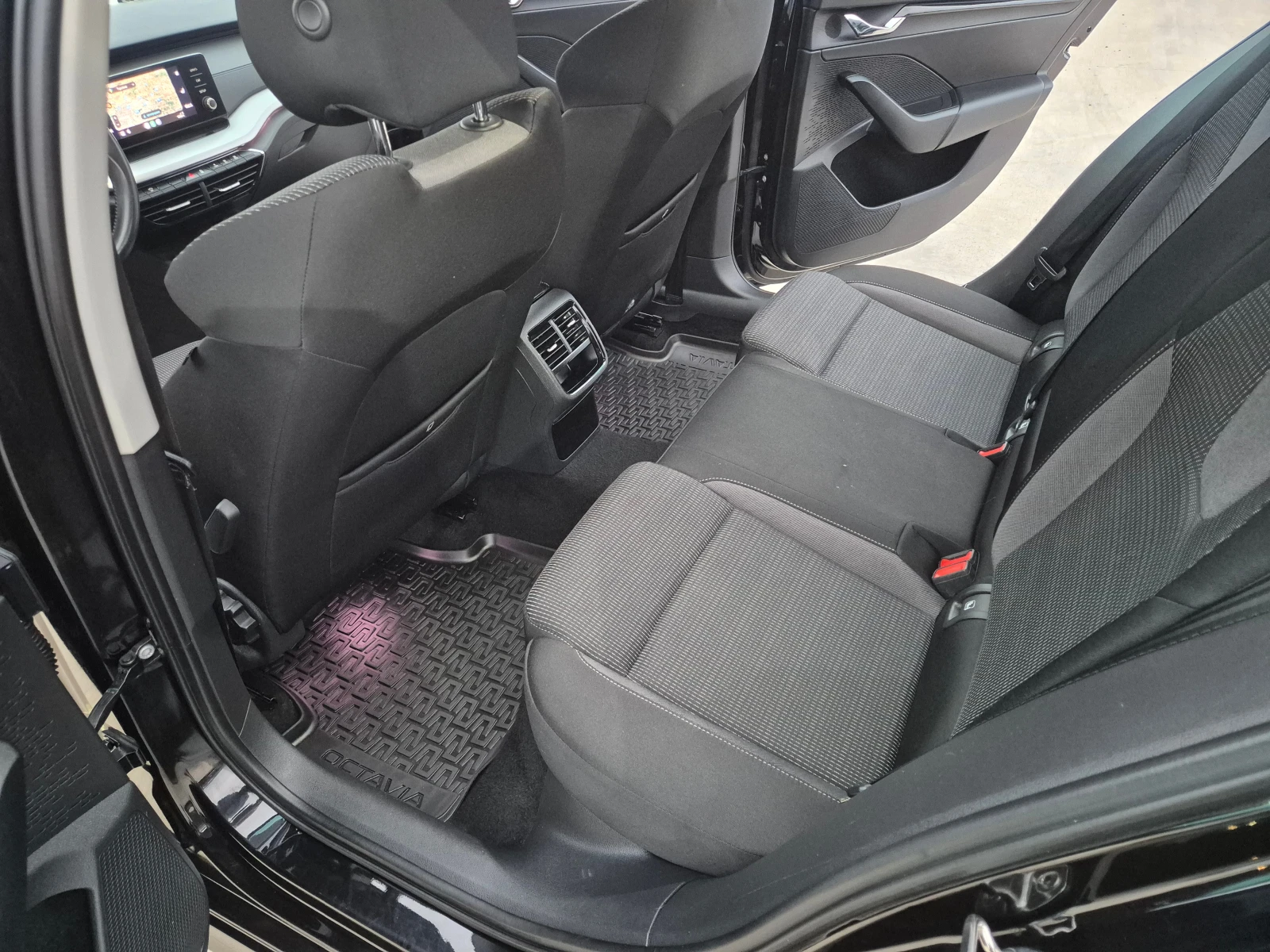 Skoda Octavia --2.0-A/T-150 | Mobile.bg   12