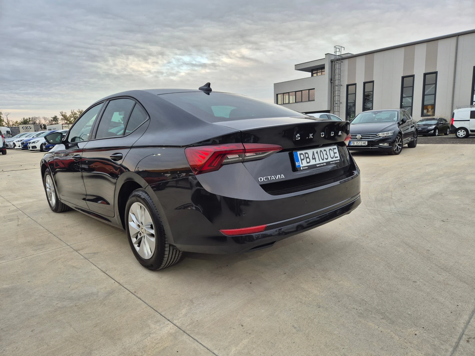 Skoda Octavia --2.0-A/T-150 | Mobile.bg   3