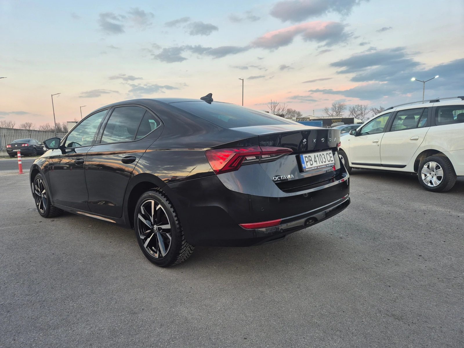 Skoda Octavia С-Гаранция-2.0-A/T-150кс, снимка 3 - Автомобили и джипове - 52323111