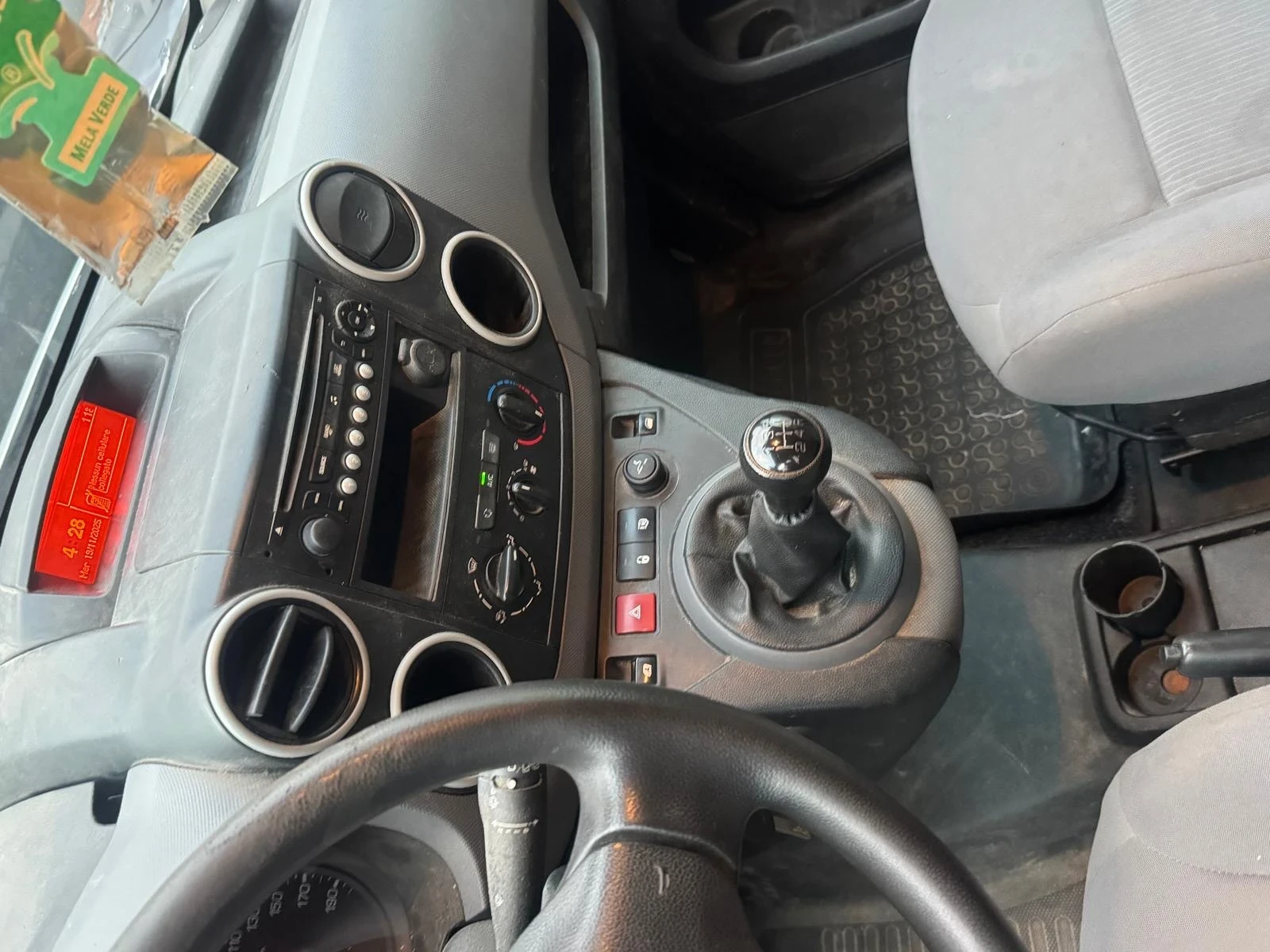 Peugeot Partner LONG* 4+ 1m* 204000km* 2017г* КЛИМА* 1.6hdi 99hp - изображение 5