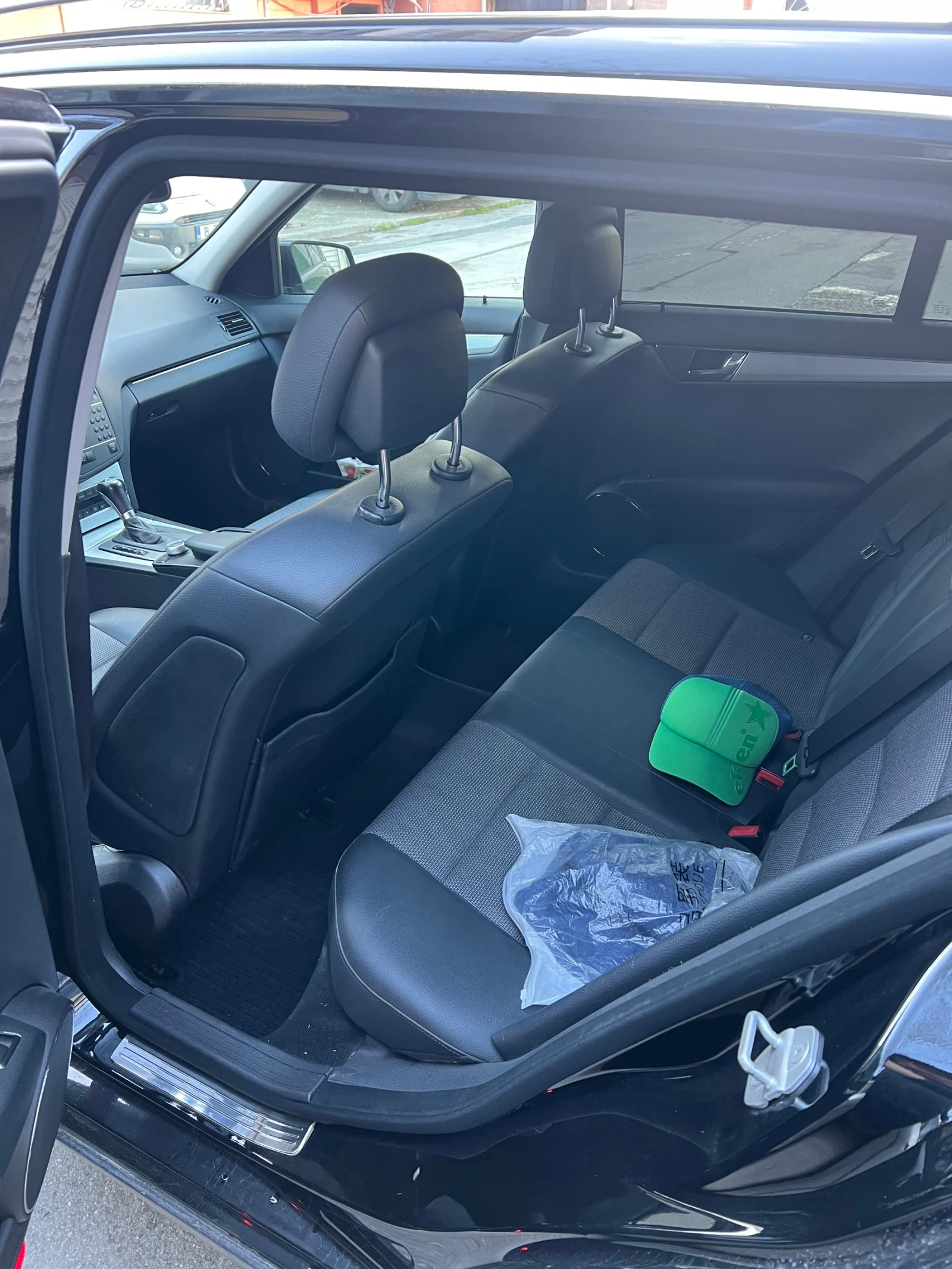 Mercedes-Benz C 200  - изображение 10