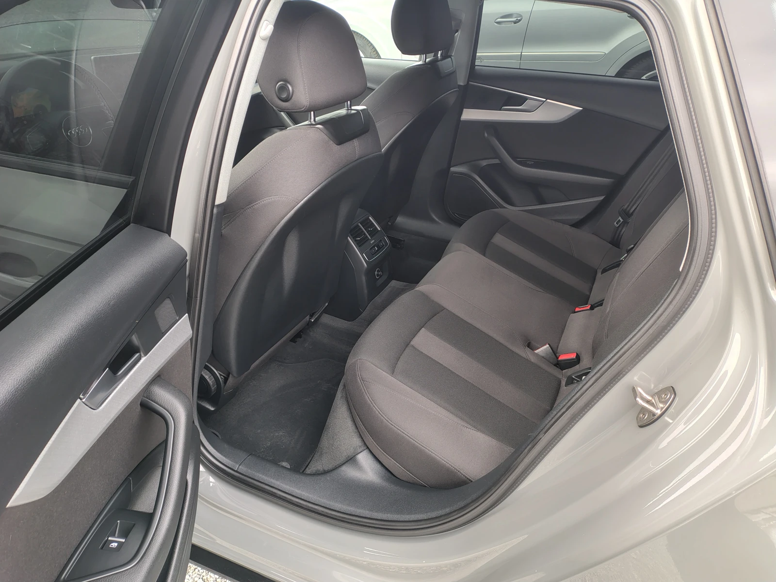 Audi A4 4.0 quattro - изображение 10