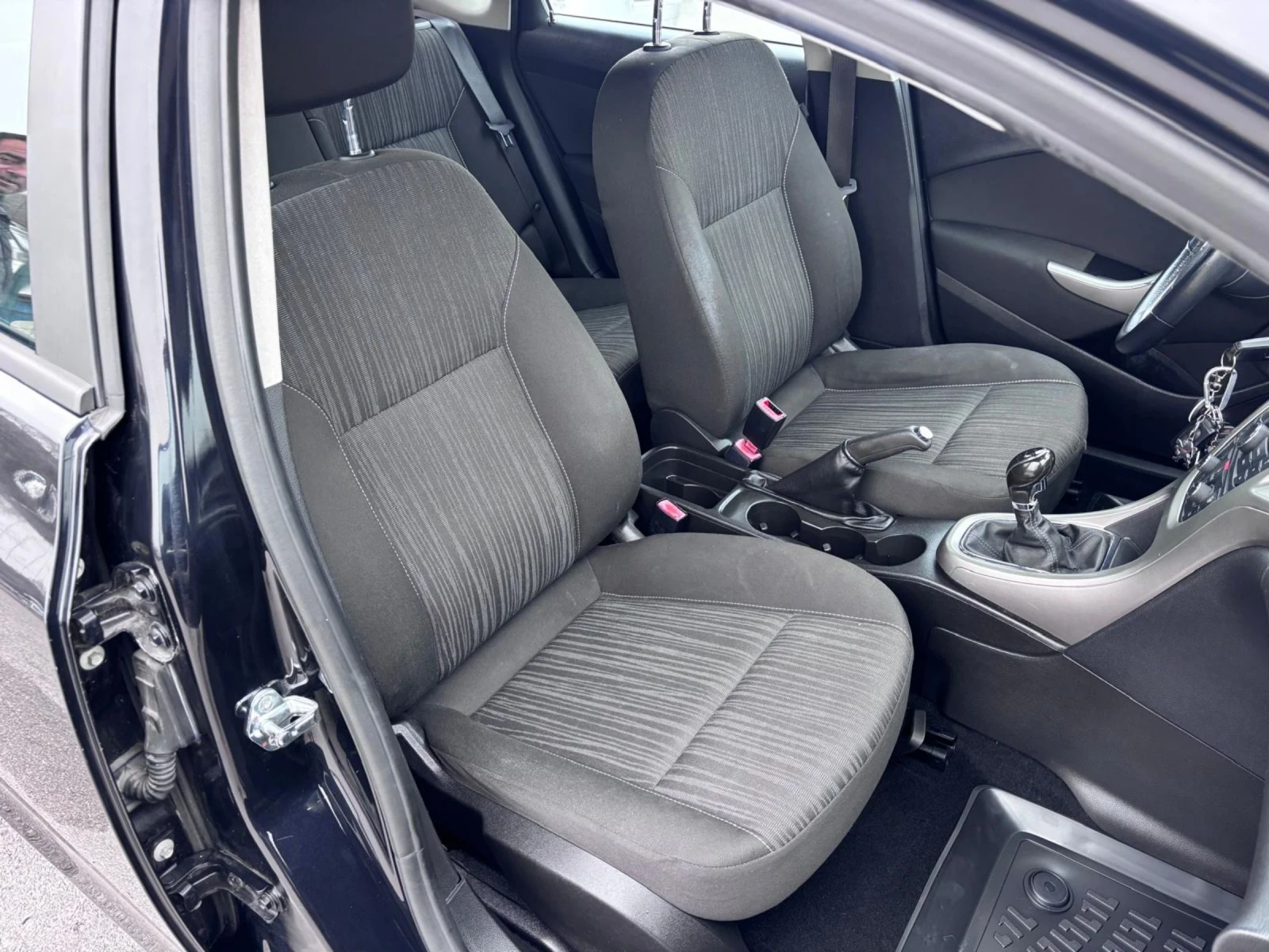 Opel Astra 1.4 100hp EcoTec Euro5A - изображение 8