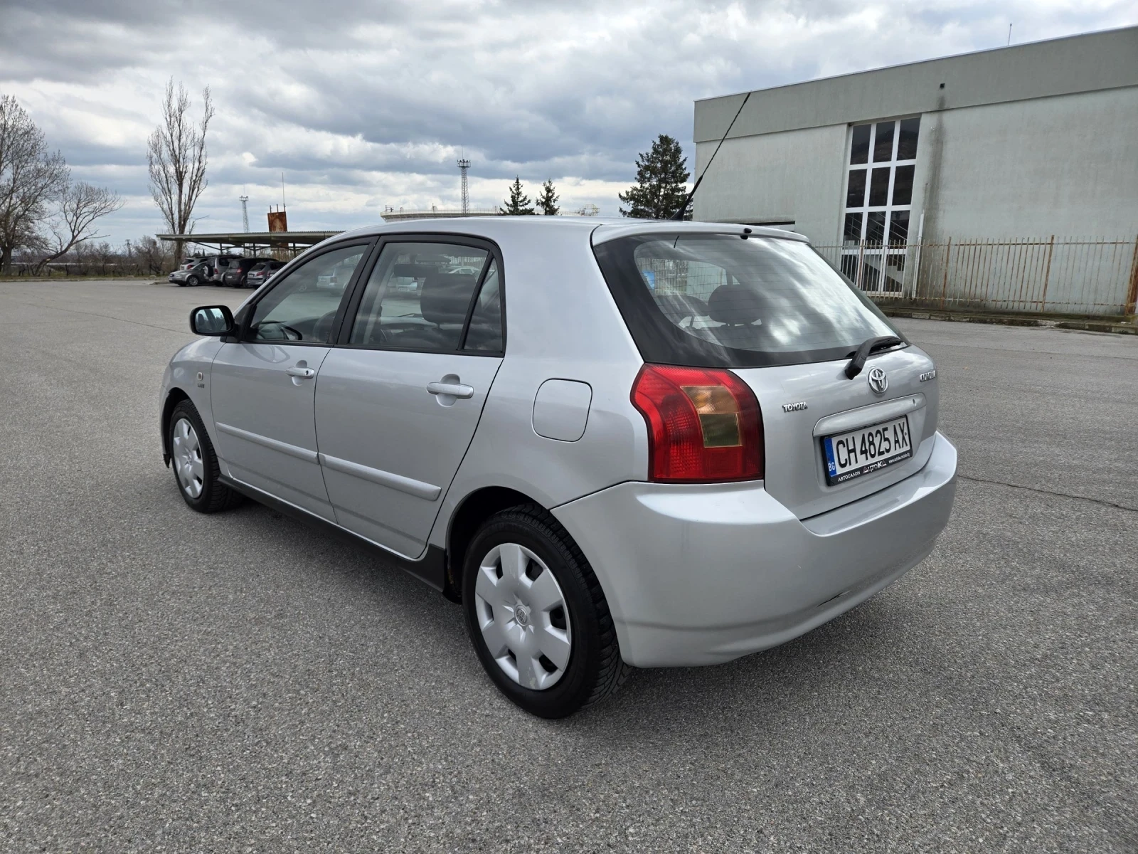 Toyota Corolla 1.4VVTI-97кс/КЛИМАТИК/5ВРАТИ, снимка 5 - Автомобили и джипове - 53902117