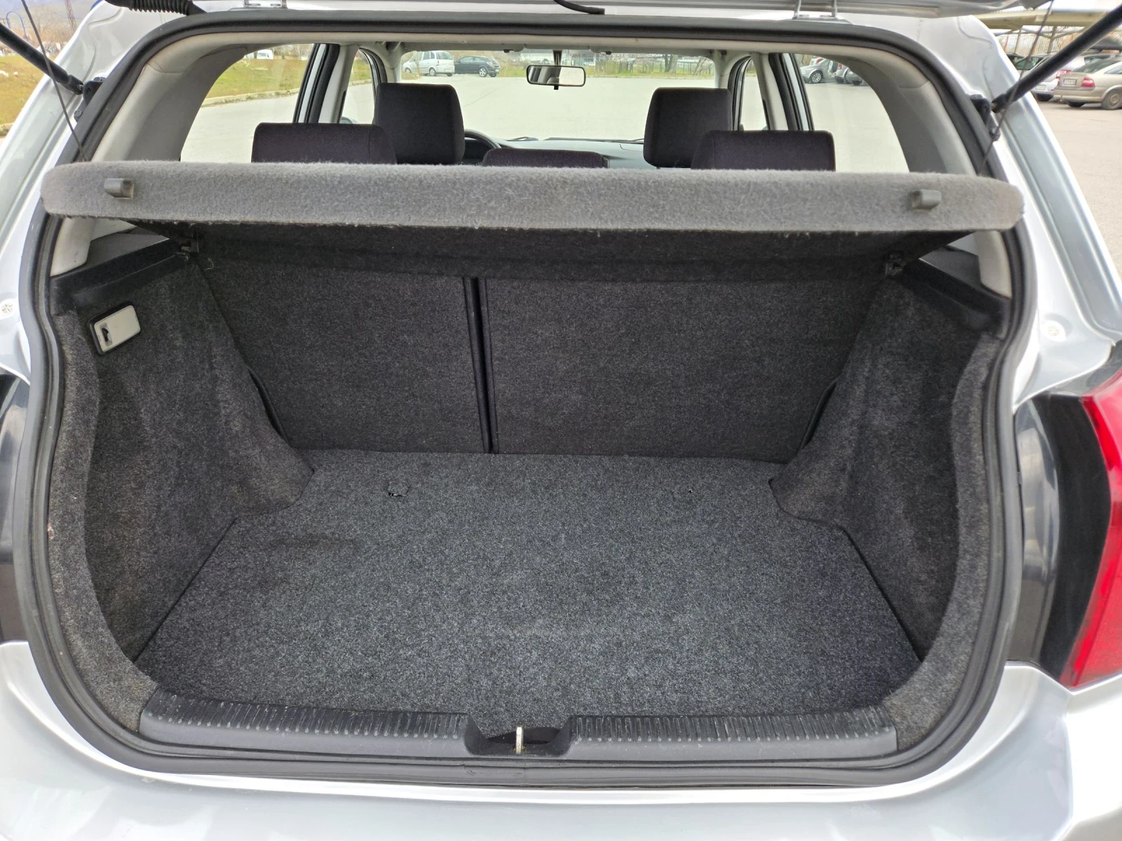 Toyota Corolla 1.4VVTI-97кс/КЛИМАТИК/5ВРАТИ, снимка 10 - Автомобили и джипове - 53902117