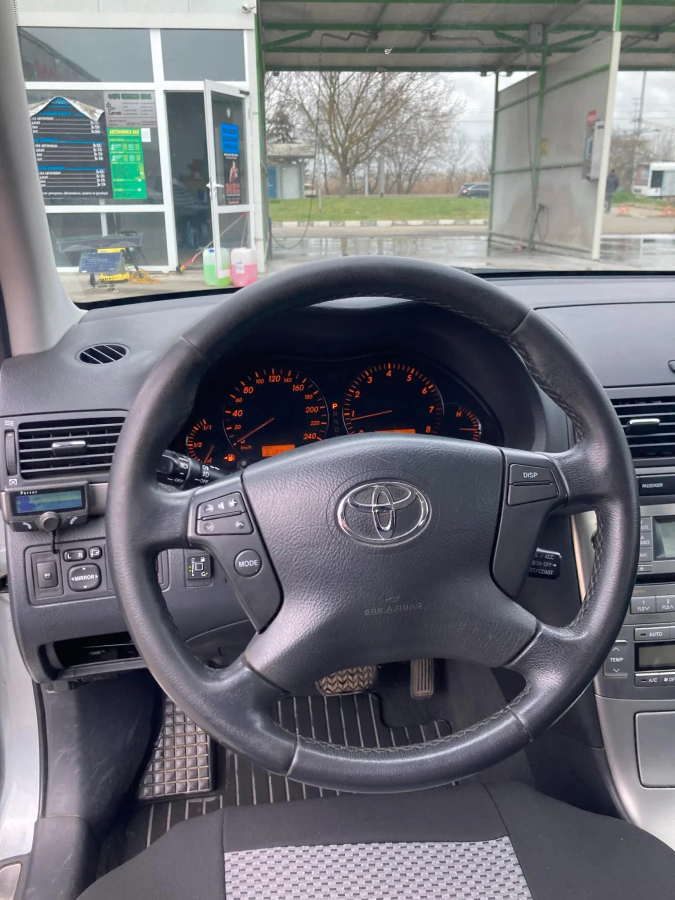 Toyota Avensis, снимка 10 - Автомобили и джипове - 53923398