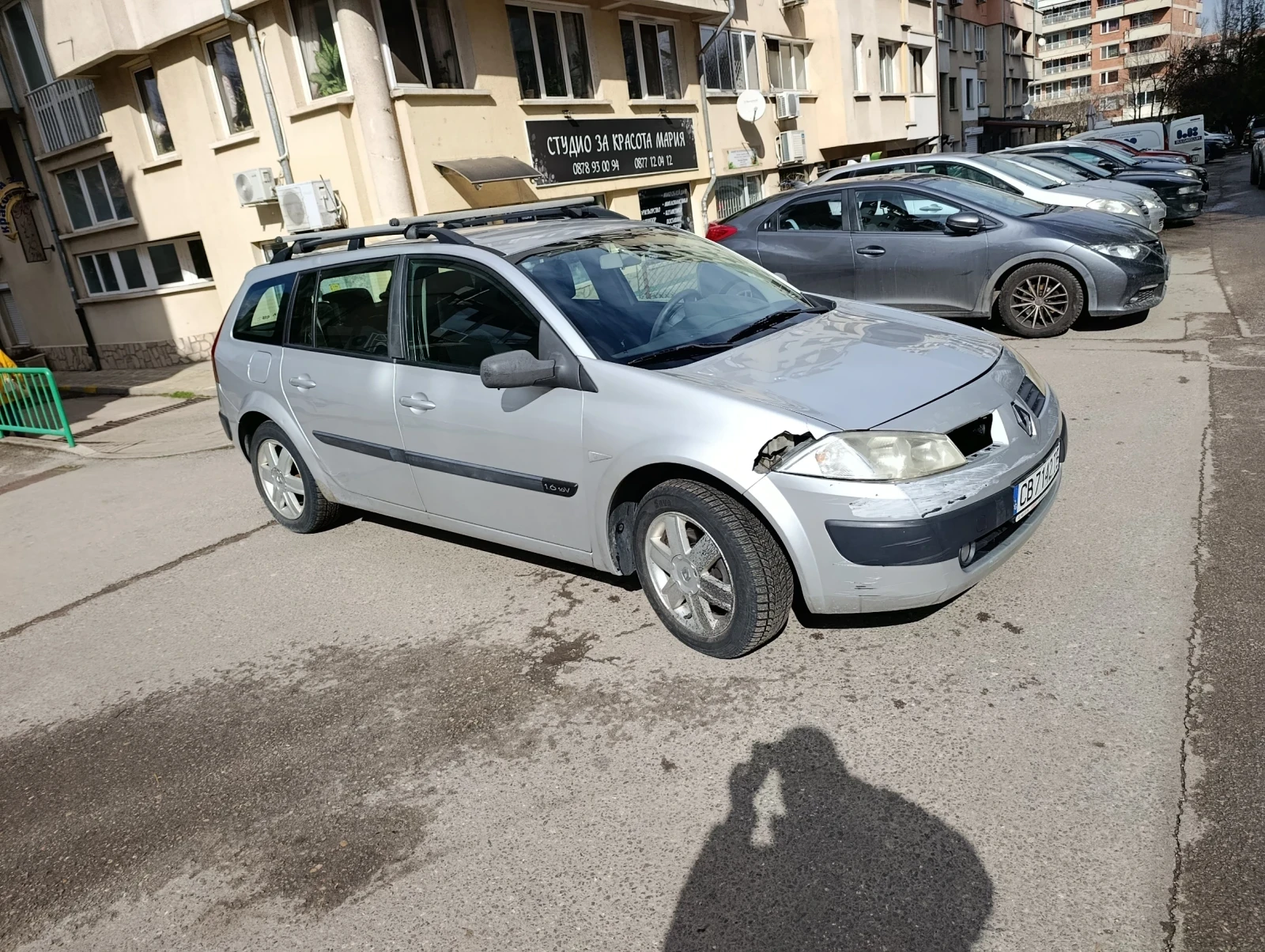 Renault Megane Комби с АГУ, снимка 3 - Автомобили и джипове - 54670429