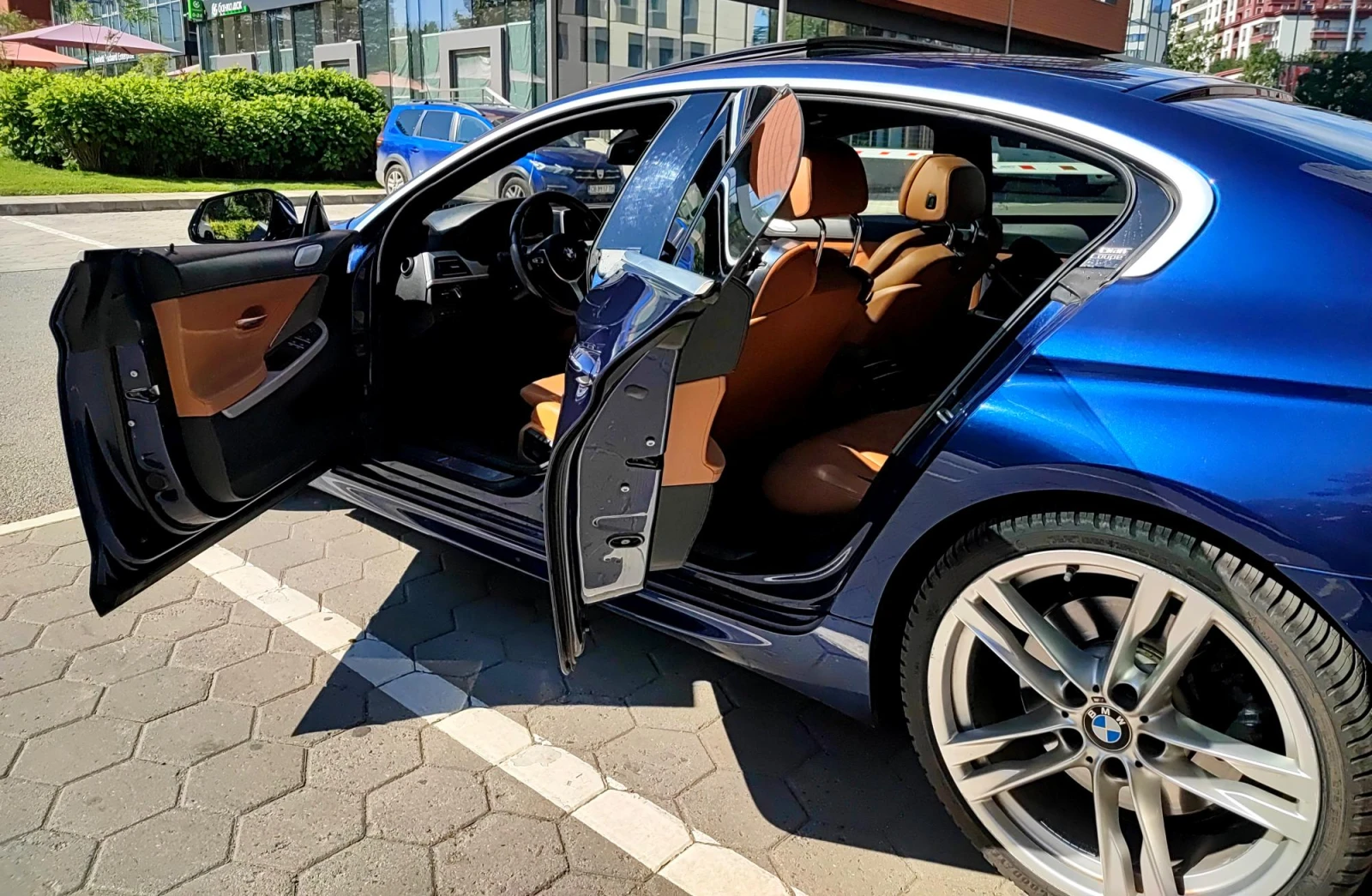 BMW 640  D Gran Coupe X-Drive M Sport Pack B&O, снимка 2 - Автомобили и джипове - 54745999