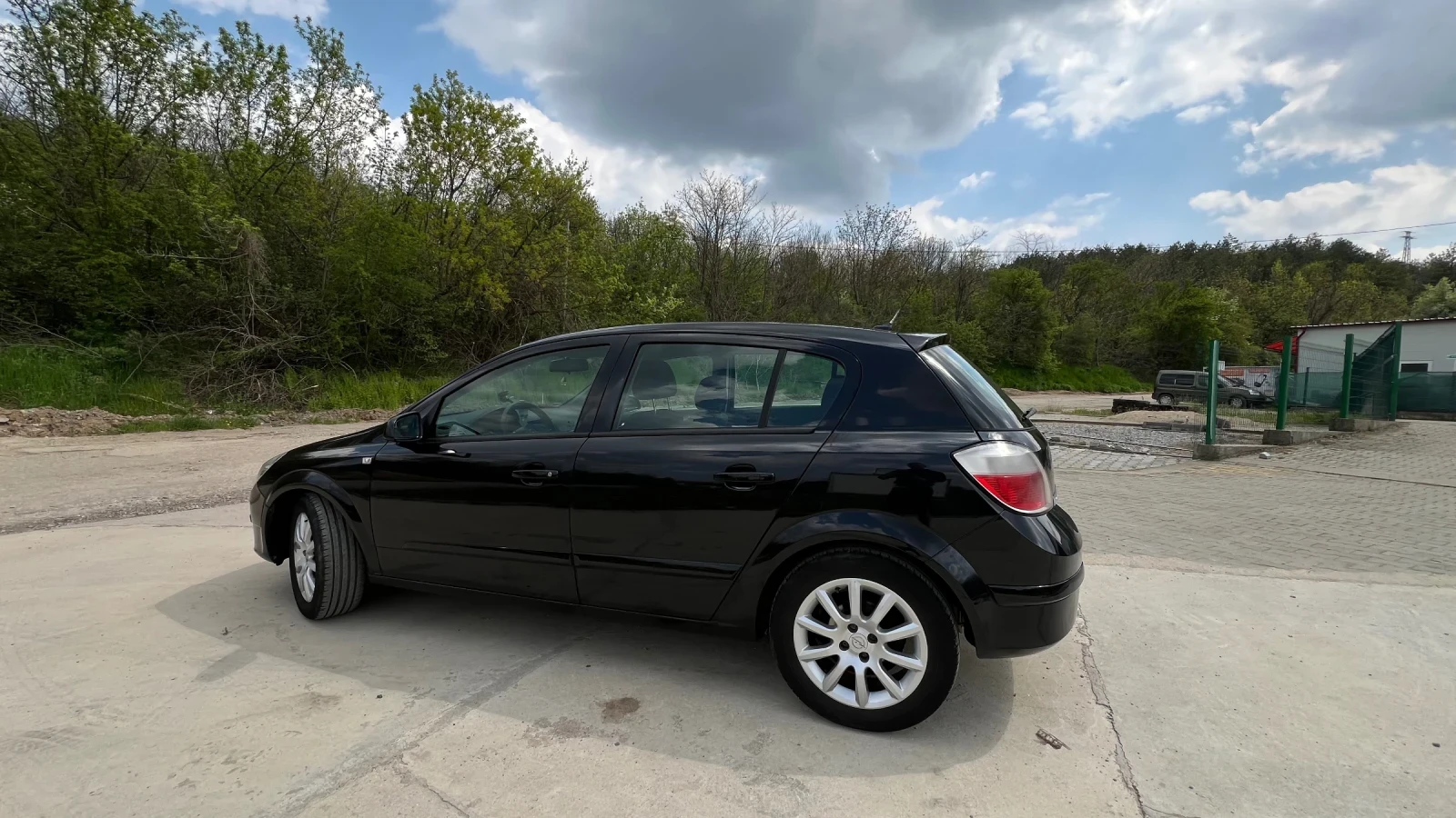 Opel Astra H, снимка 8 - Автомобили и джипове - 54802274