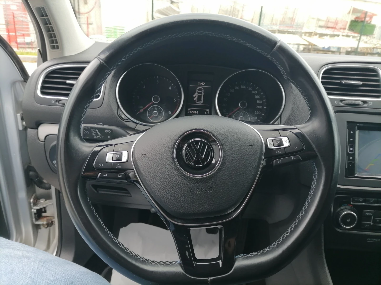 VW Golf, снимка 12 - Автомобили и джипове - 55007290
