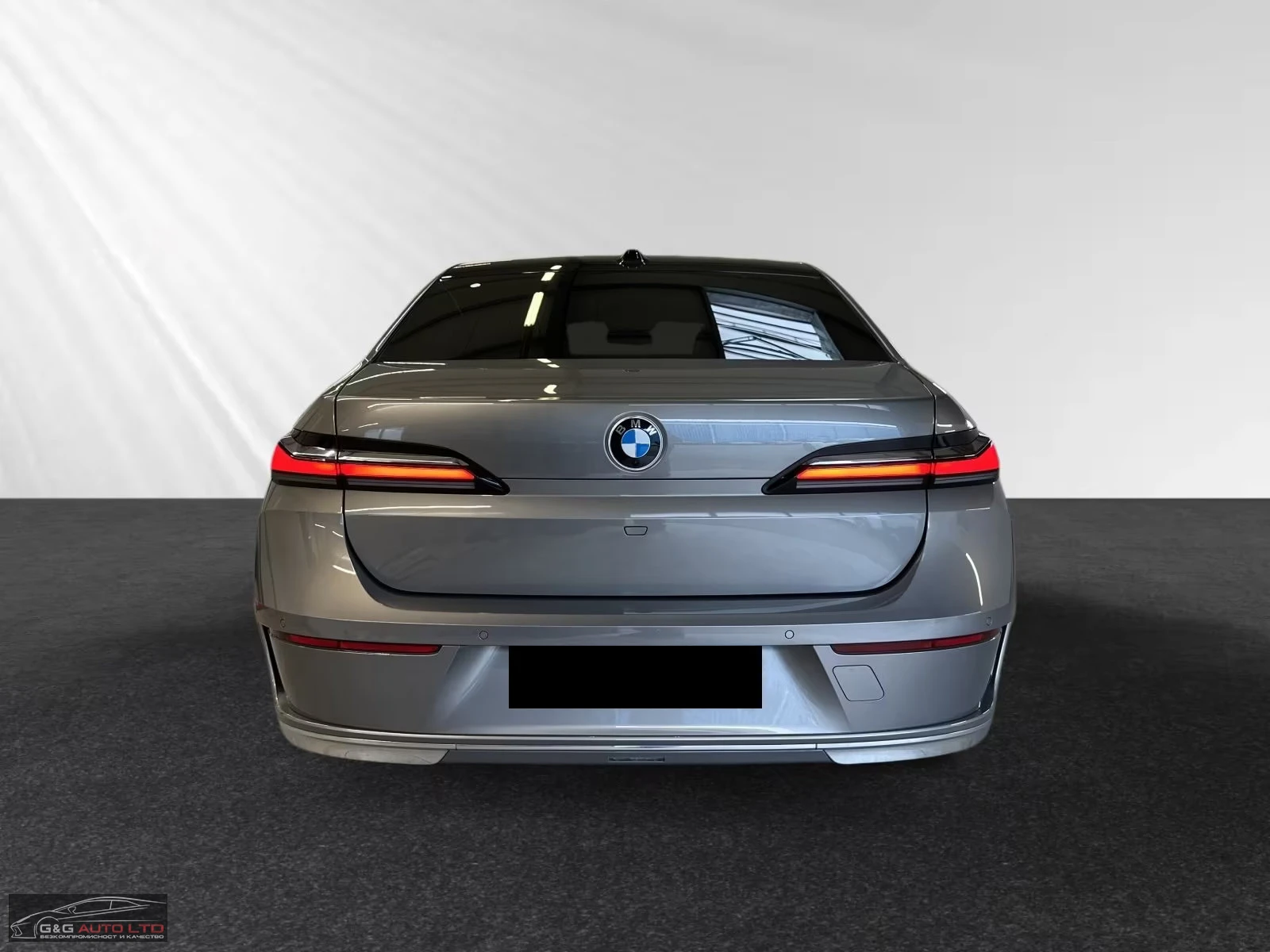 BMW 740 xDRIVE/299HP/360/B&W/HUD/PANO/ACC/587z, снимка 5 - Автомобили и джипове - 55258109